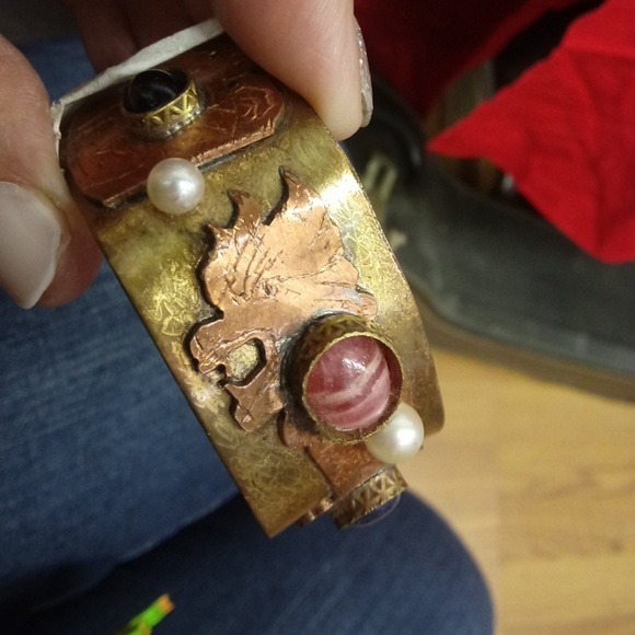 Bracelet - Picture 2 of 4